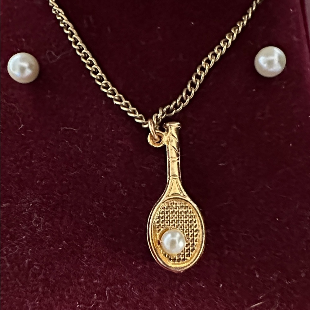 Vintage Saravel EUC goldtone tennis racquet necklace & earrings in original box